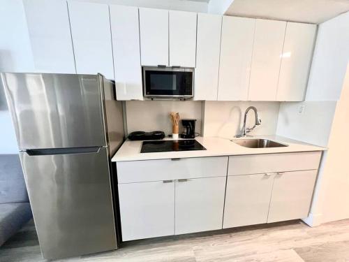 Condominio nuevo frente al mar-en Miami STR-02821 in Sunny Isles Beach, USA