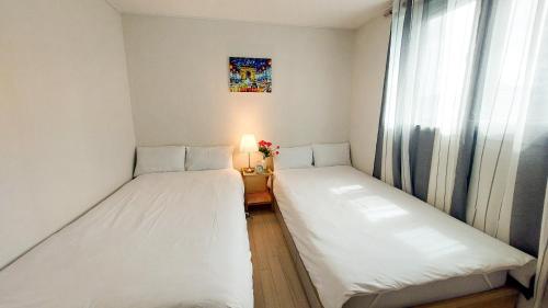 Adi Stay - 3rooms 4beds - Tap to explore photos