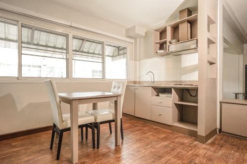 Kitchen, OYO 995 Blue Cafe Apartment near Payap University