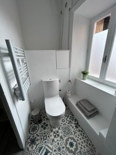 Fürdőszoba, Appartement Cosy Charme Ancien in Thizy-les-Bourgs
