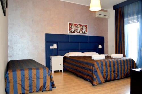 Check-Inn Rooms - image 9