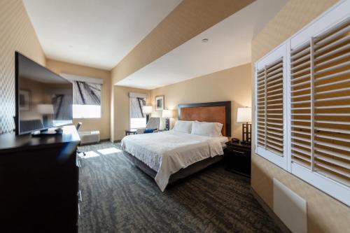 Holiday Inn Express & Suites Riverport Richmond