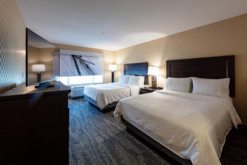 Holiday Inn Express & Suites Riverport Richmond