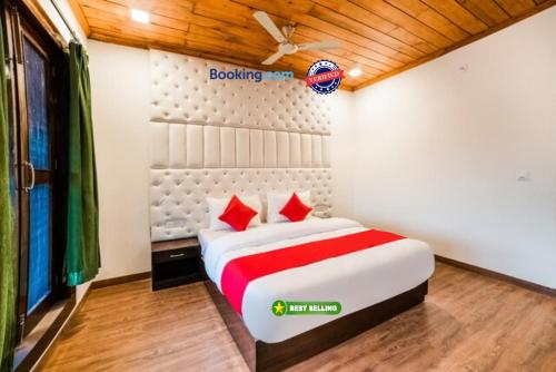 Goroomgo Blue Moon Resort Lake View Mall Road Bhimtal - Best Seller