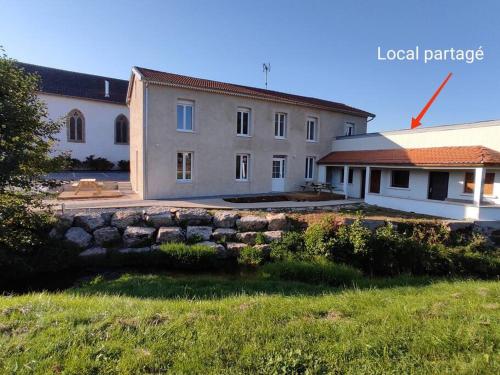 Maison 4 voyageurs proche circuit Mirecourt in Baudricourt