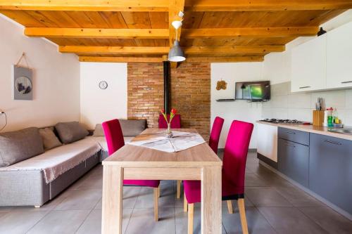 Charming village house - Milina in Grab