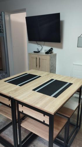 appartement 1 etoile paisible et son jardin prive in Les Adrets-de-l'Esterel