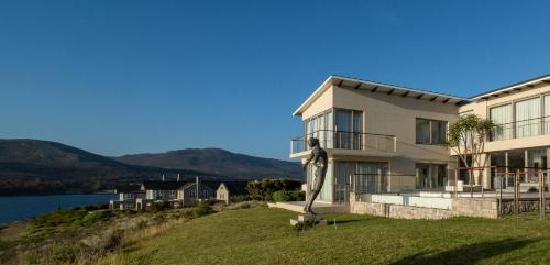 Villa image 2