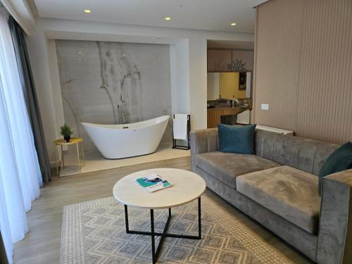 บริการและสิ่งอำนวยความสะดวก, โรงแรมเพอร์ลา (Perla Hotel) in โปกราเดซ