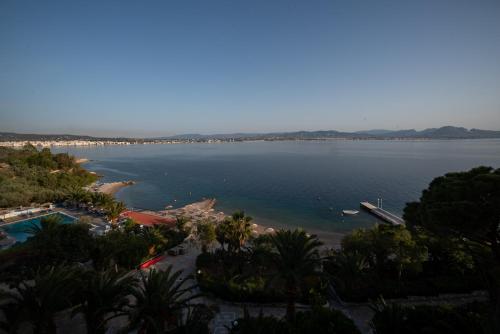 Pappas Hotel - image 9