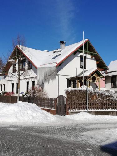 Ferienhaus „Schlupfwinkel“, kostenloser Parkplatz, Vollausstattung