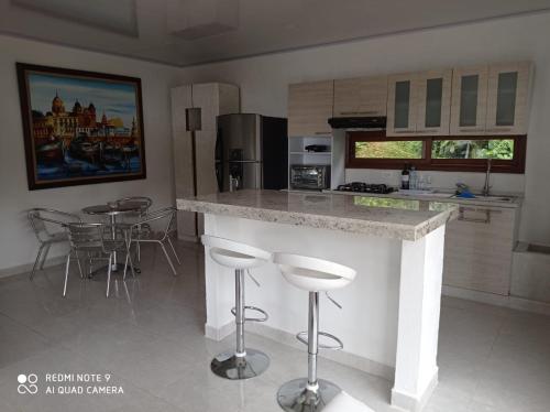 Iekārtas, Villa Las Aguilas in Dapa