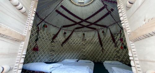 Kakhar Yurt stay & Mountain village in Forish