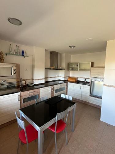 Konyha, La casa de los girasoles in Almazan