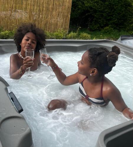 Gîte Sept Fontaines * Jacuzzi & Sauna