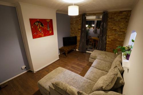 3 Bedroom home by Ipswich docks.