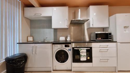 Central Spacious Quirky Apartment in Birmingham with Free Wi-Fi, Parking, Birmingham (fotografie 9)