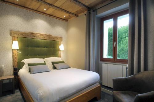 Double Room image 5
