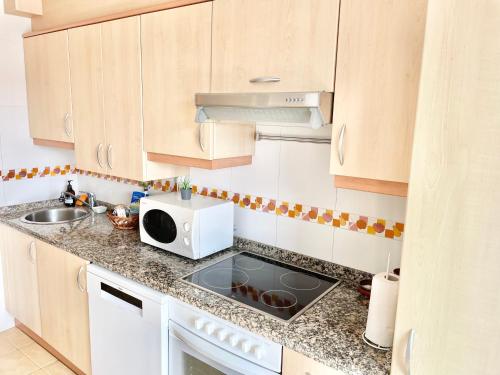 Apartamento San Juan. Piscina y Parking privado. in San Juan de la Arena