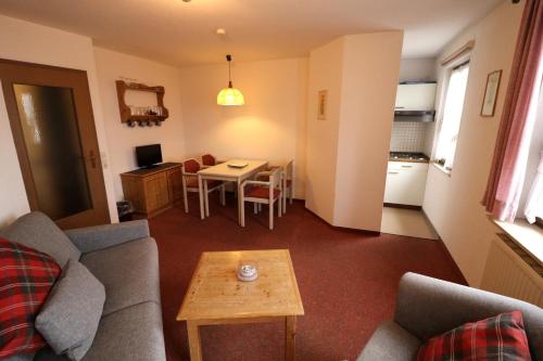 Apartment 04 - Ferienresidenz Roseneck, mit Schwimmbad in Todtnauberg bei Feldberg, Todtnauberg