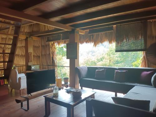 Alice Guesthouse in El Remate