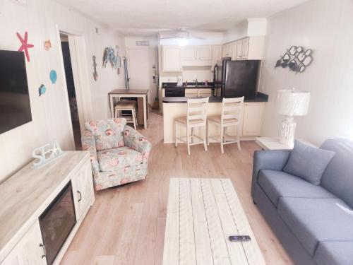 Myrtle Beach Oceanview! 1st Floor-Shore Beats Work image