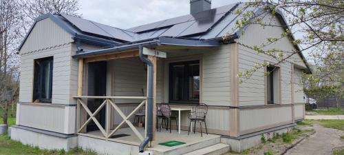 A szálláshely kívülről, Beach old fisherman's house in Kauguri
