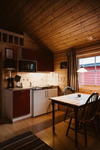 Kitchen, Vinje Camping in Geiranger