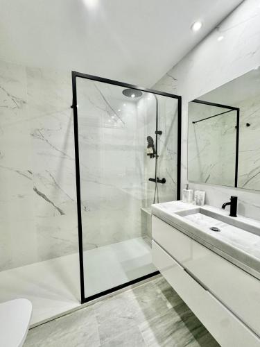 Golden Beach Apartment - EaW Homes - image 10