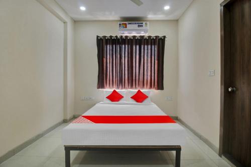 OYO Flagship 812527 High Rise Hotel Hyderabad