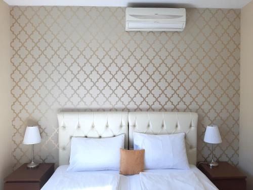 Trendy Deluxe Apartments - image 14