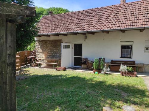 Dārzs, Mókusles Vendégház (Mokusles Vendeghaz) in Háromhuta