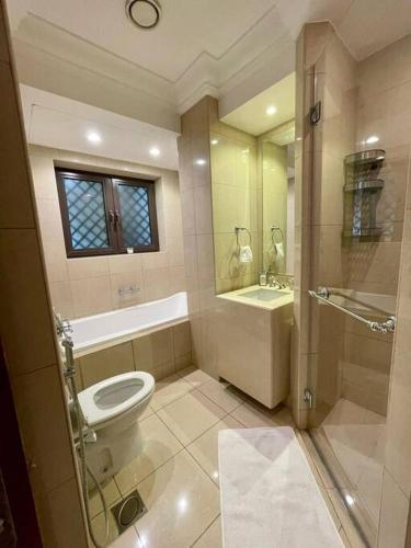 Lux Souk al Bahar Downtown Dubai 1 bedroom flat - Steps to Dubai Mall, Dubaï (photo 9)