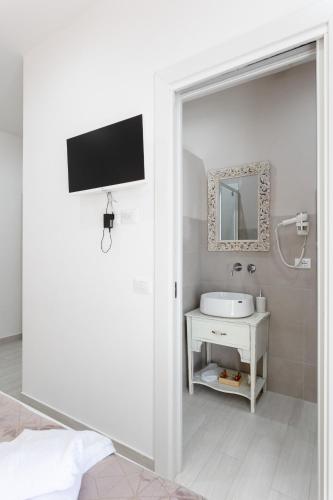 Colosseo House - image 2