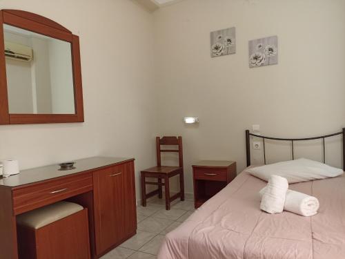 Single Room image 9