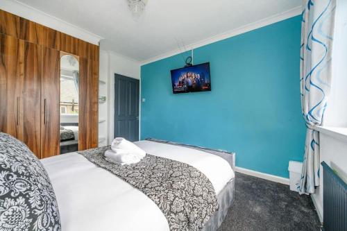 *328OL* For your relaxed & Cosy stay + Parking, Лидс (фото 11)