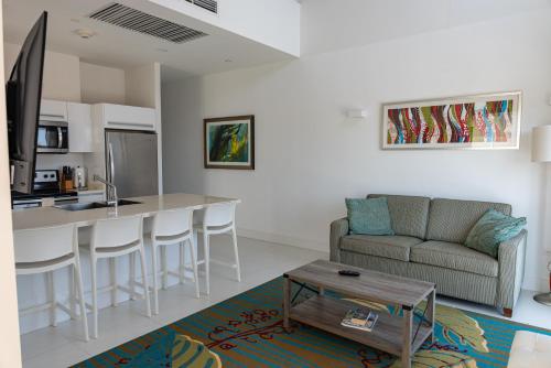 Aruba Luxury Apartment. Low cost