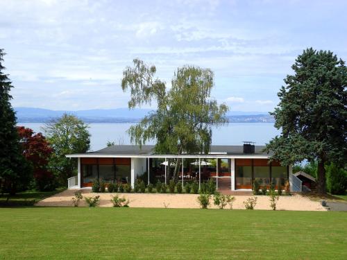 Villa with Lake Geneva views; 1960 (mid century modern) style