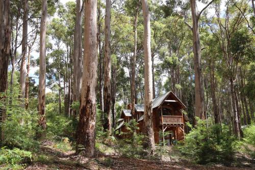 . Beedelup House Cottages