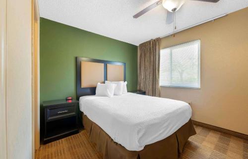 Extended Stay America Select Suites - Jacksonville Salisbury Rd Southpoint