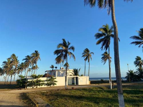 Casa Maravatío M R (Casa Maravatio M R) in 藍色海灘-米卻肯