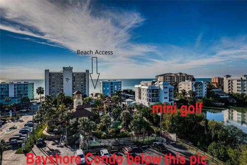 Bayshore Yatch Tennis Condo 2br 3 beds, Walking Distance to Beautiful Quite Beach in Clearwater Beach, USA