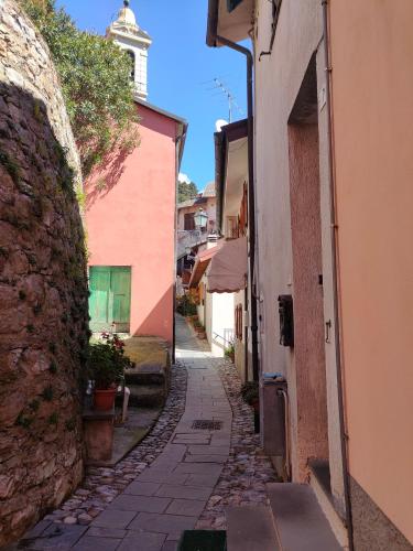 Camera tra le Cinque Terre, Camogli e Portofino. Vista valle e scorcio mare all'orizzonte