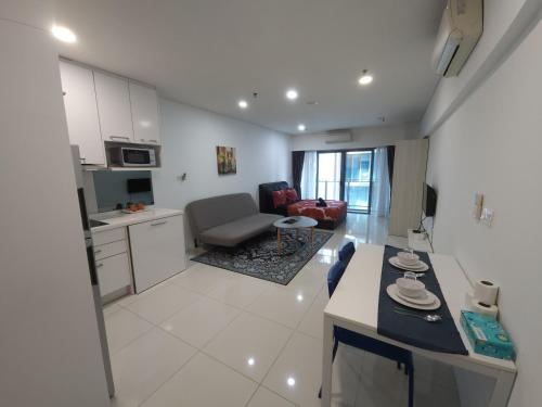 Summer Suites Studios 5
