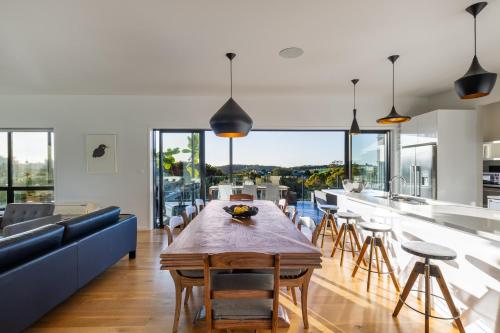 كابل باي فيو لاكشري أكوموديشن (Cable Bay Views Luxury Accommodation) in جزيرة وايهيك