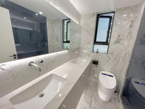 Eastern Hub - Jing'an Temple Branch Sunny Capital, Deluxe 3-Bedroom Apartment, Extra Large Space with Free Mahjong, Shanghai (Foto 9)