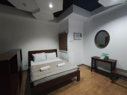 room detail thumbnail 2