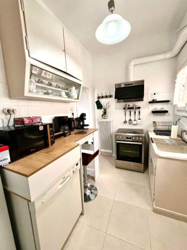 100 m2 Apartment in the center of Athens