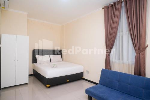 Suite room in Griya Loka 2 Syariah Near Simpang Lima Mitra RedDoorz