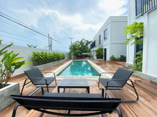 Swimming pool, ONYX HOTEL & VILLA in North Bintan